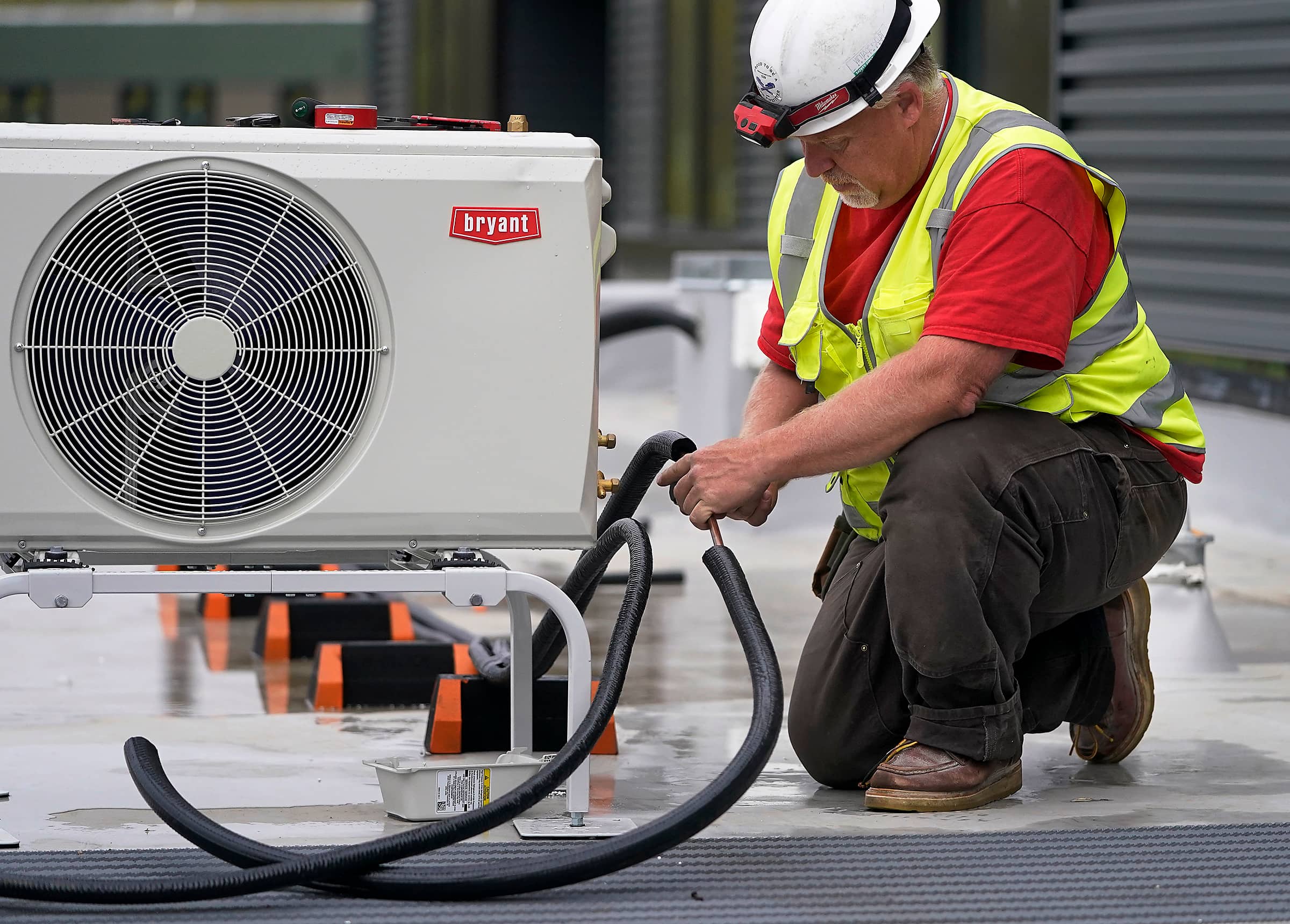 Professional Commercial AC Service in Elgin Gallery 1